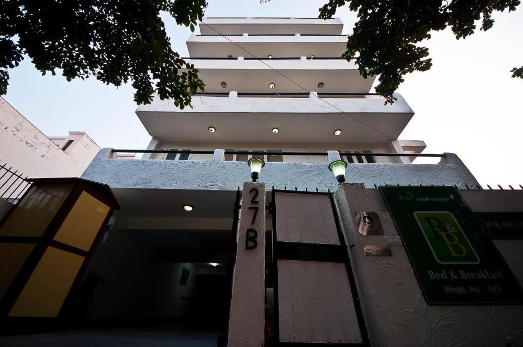 Bed and Breakfast Colonel'S Retreat At The Airport Nueva Delhi Exterior foto