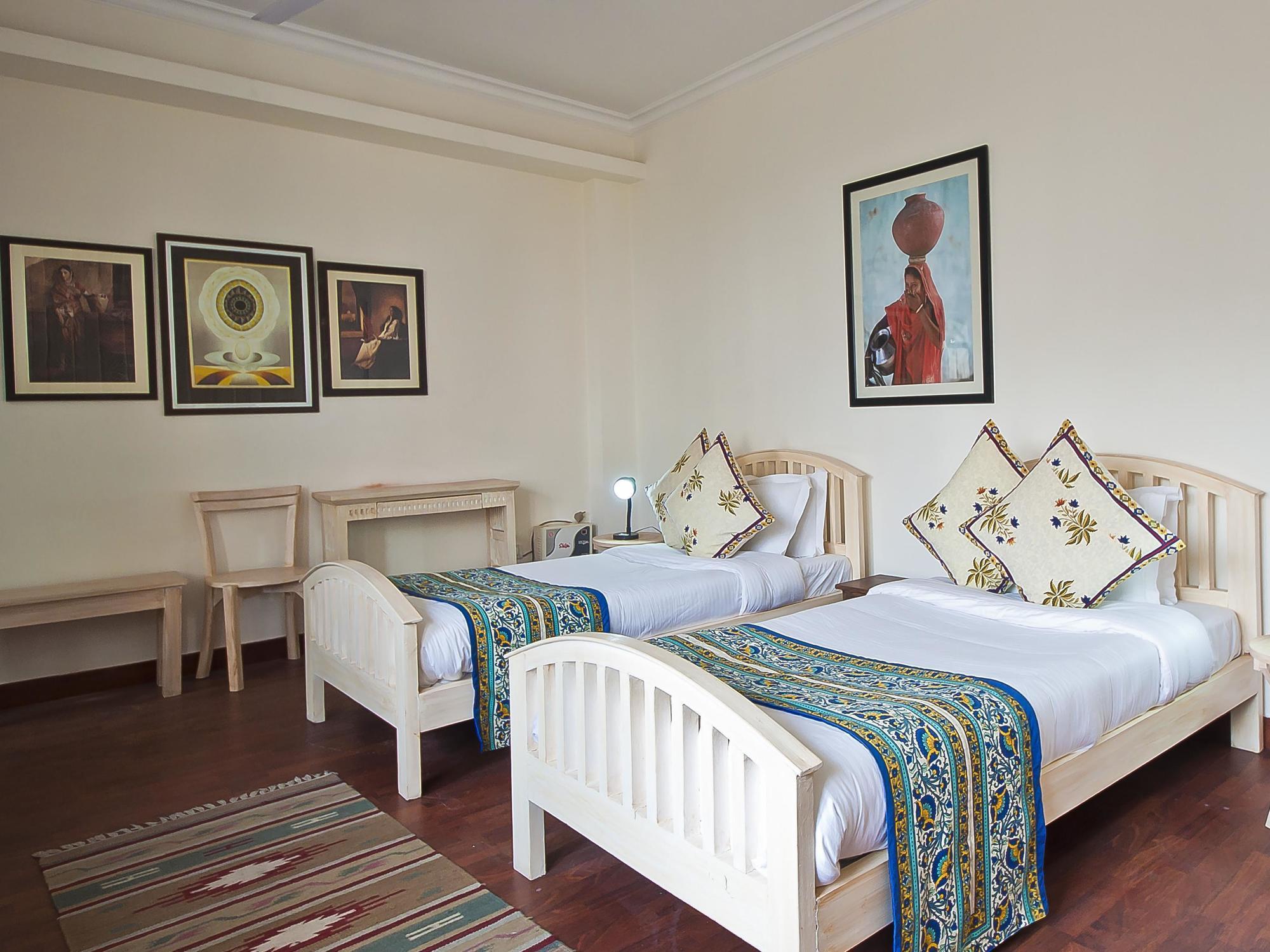 Bed and Breakfast Colonel'S Retreat At The Airport Nueva Delhi Exterior foto