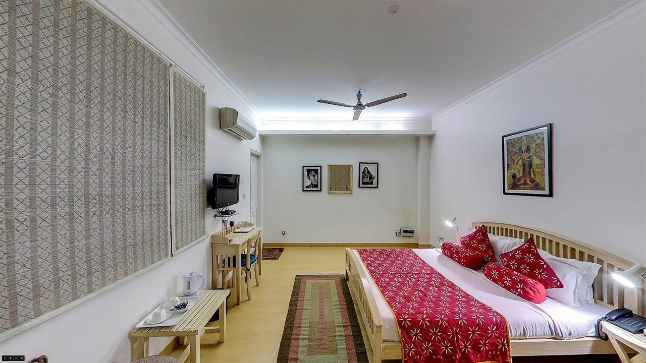 Bed and Breakfast Colonel'S Retreat At The Airport Nueva Delhi Exterior foto